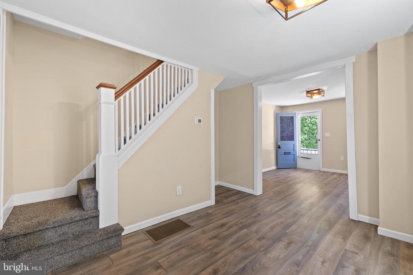 218 Cinder Street photo 6
