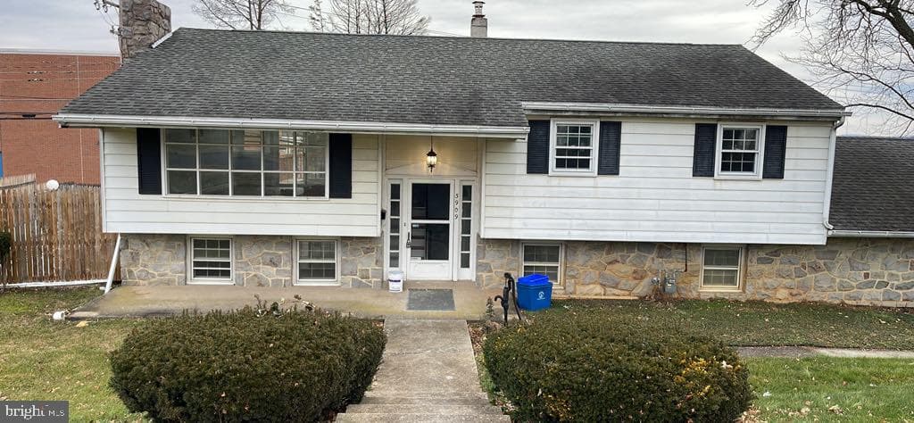 3909 Reiff Place photo 3