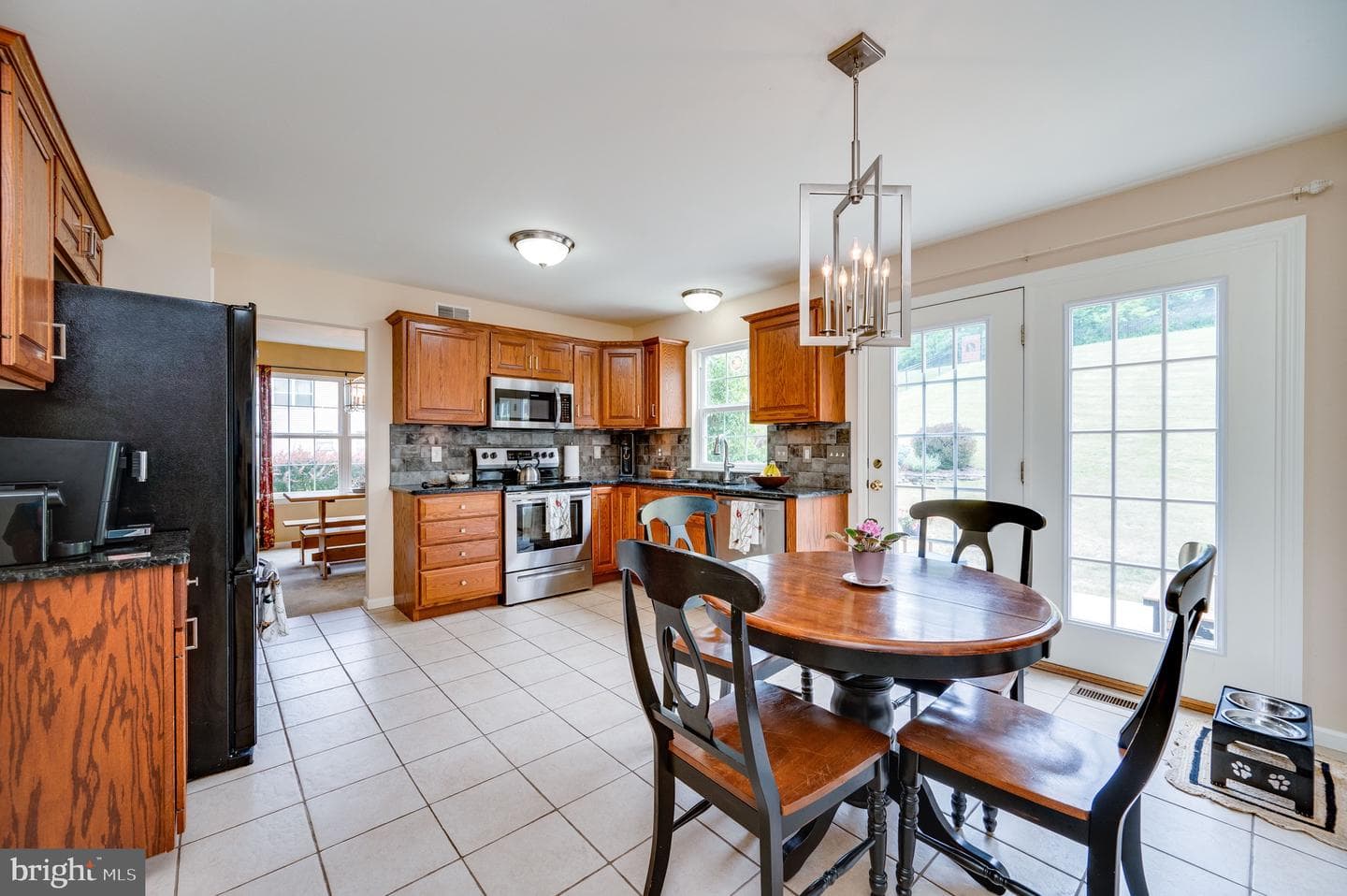 389 Eagleview Drive photo 7