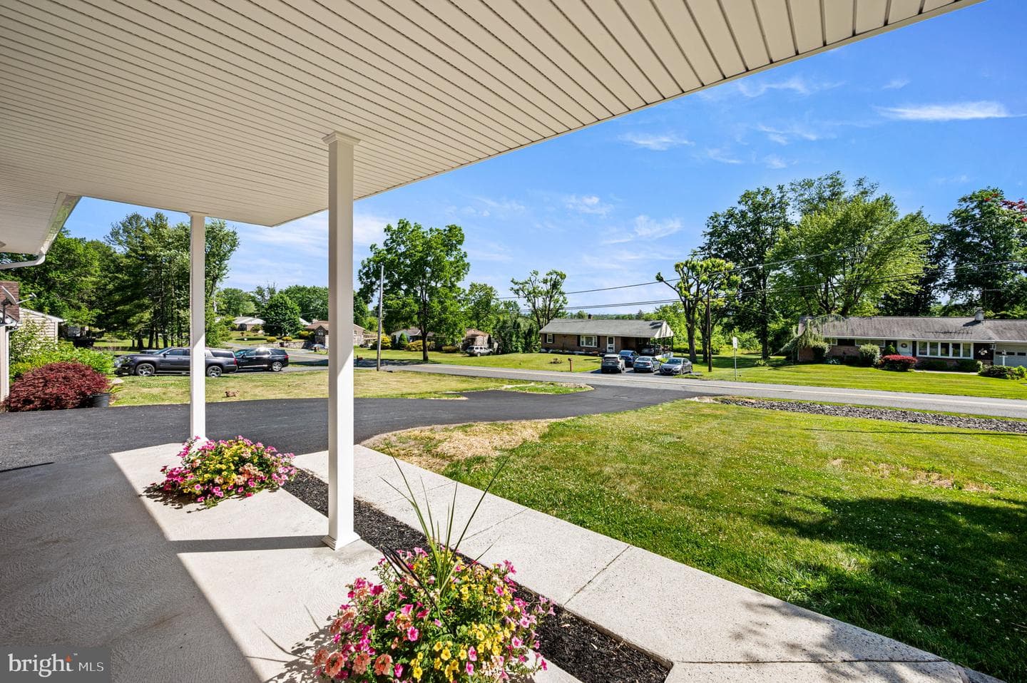 451 Township Line Road photo 3