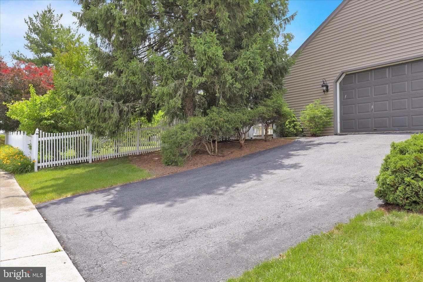 1723 Colony Drive photo 7