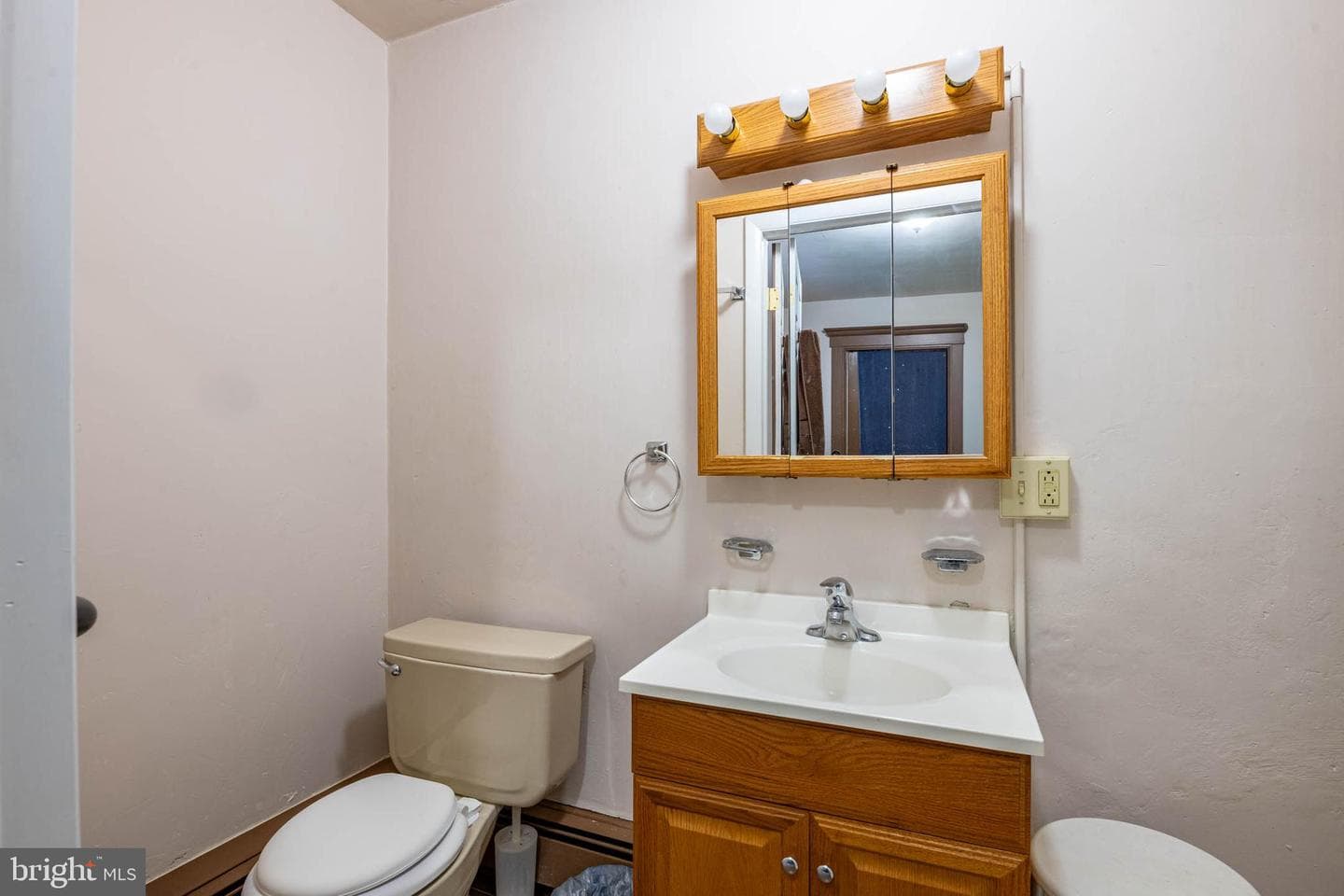 17 Kutz Road photo 22