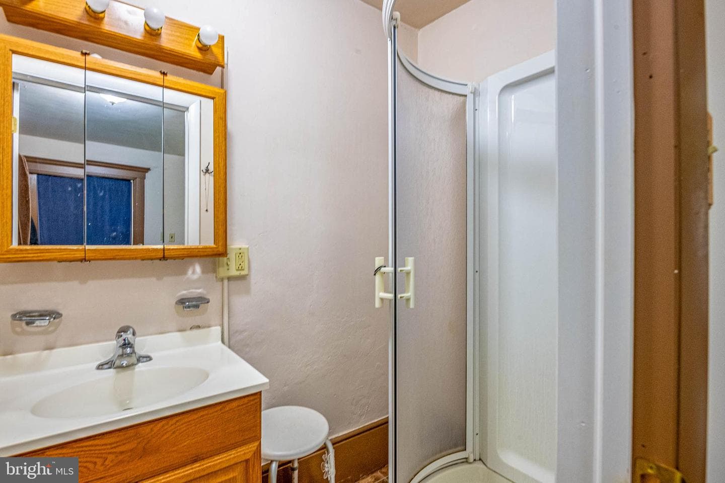 17 Kutz Road photo 23