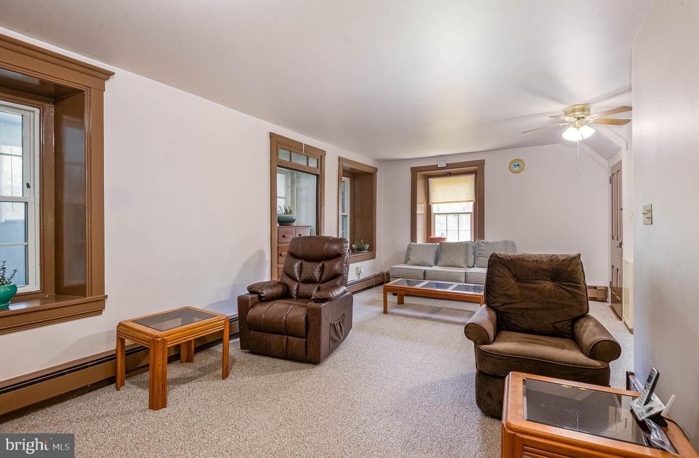 17 Kutz Road photo 8