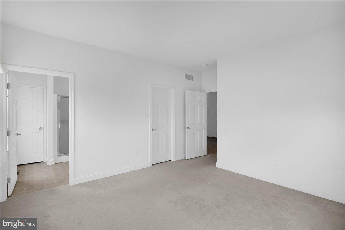 52 Harry Avenue photo 24
