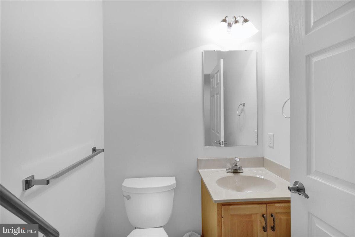52 Harry Avenue photo 26
