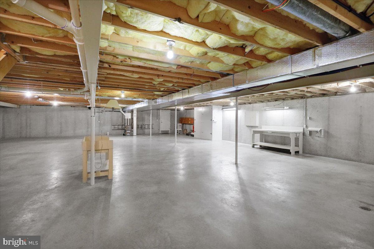 52 Harry Avenue photo 42