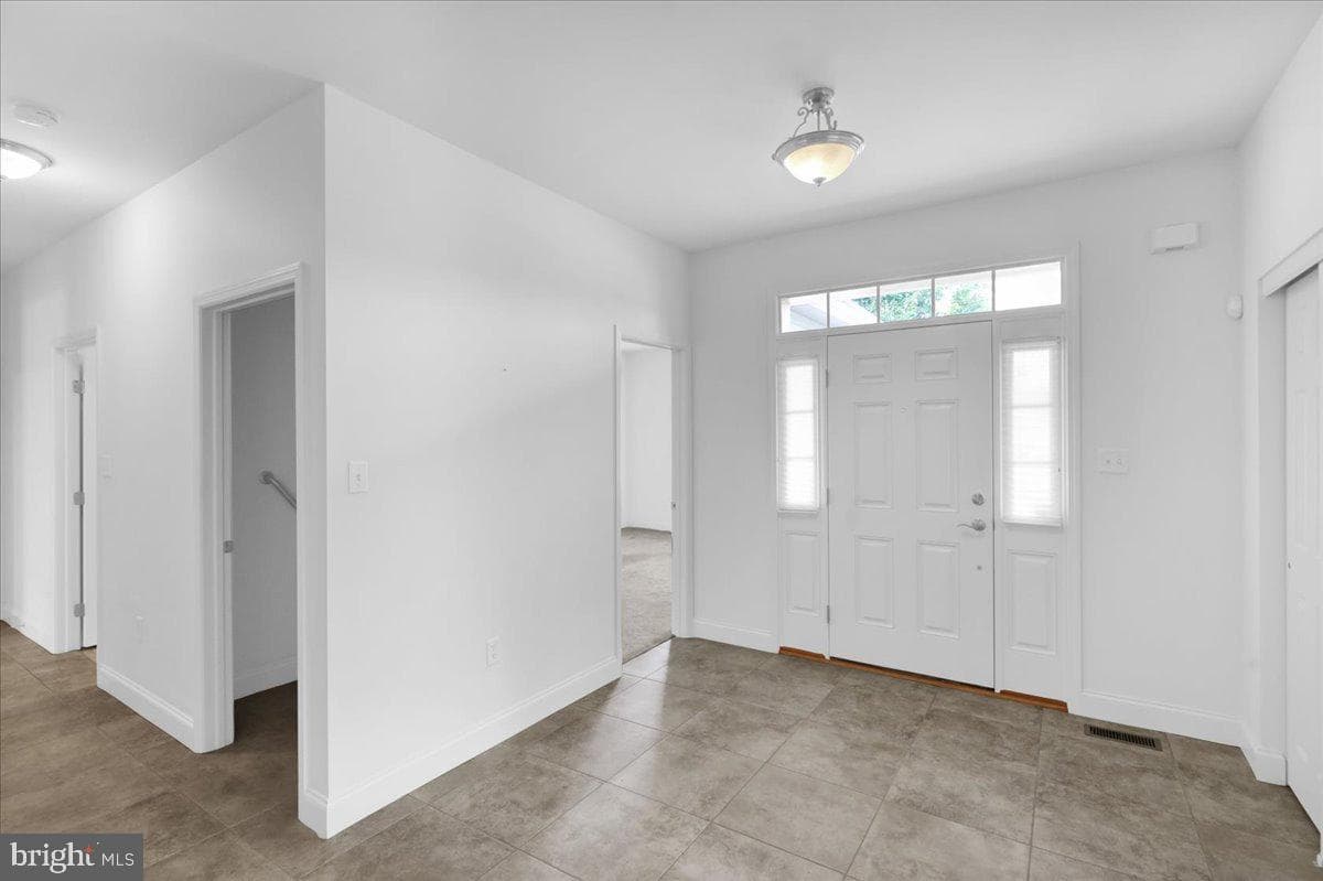 52 Harry Avenue photo 7