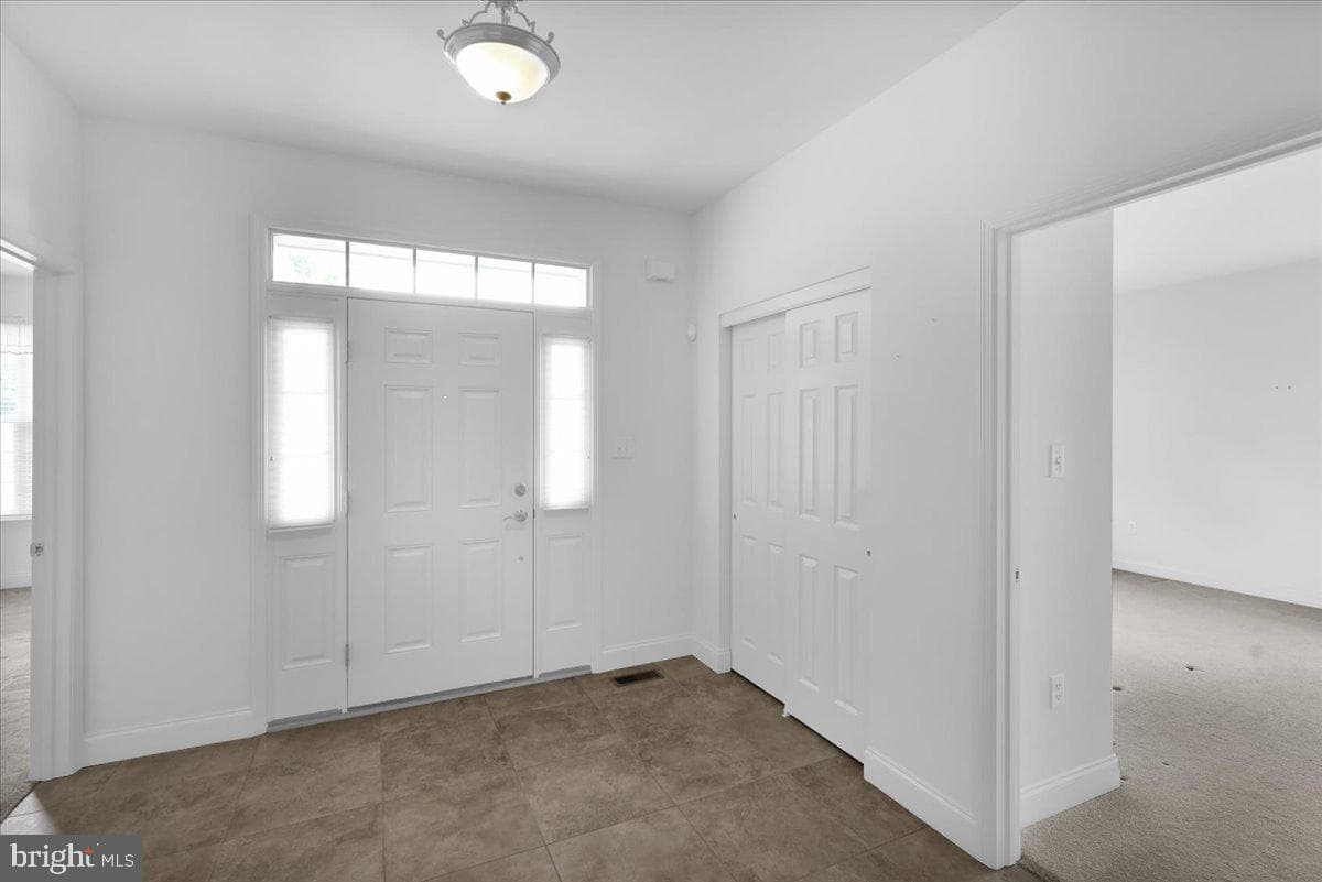52 Harry Avenue photo 8