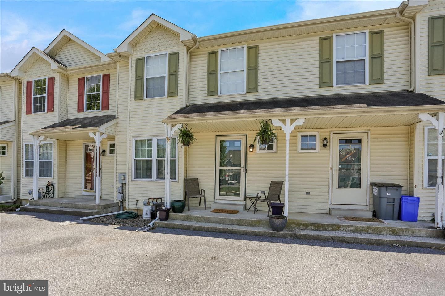 664 Walnut Tree Drive photo 2