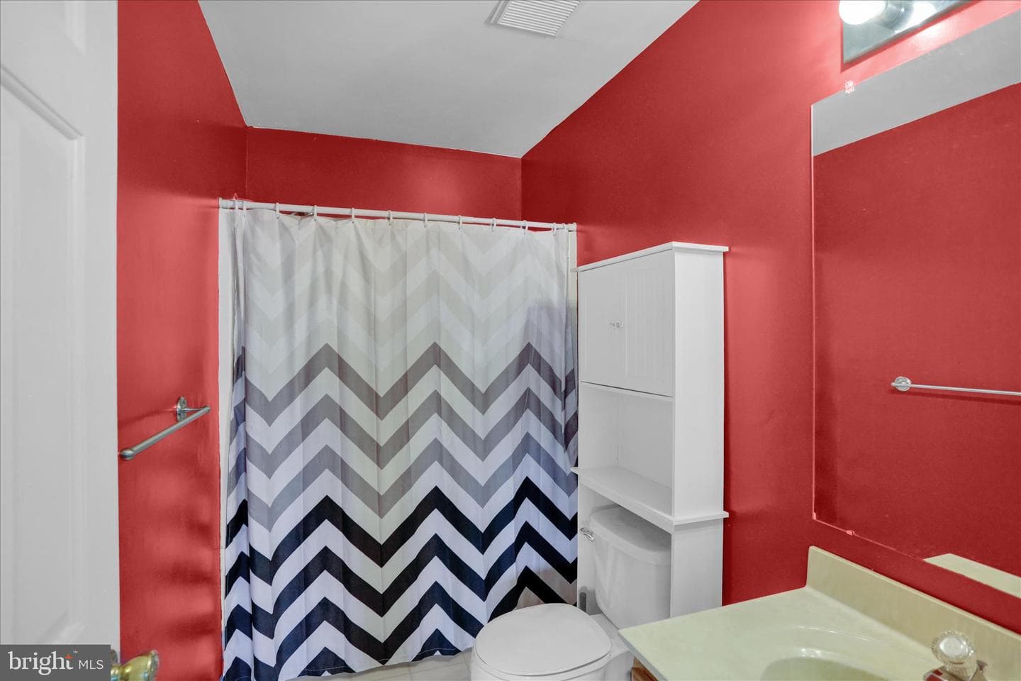 664 Walnut Tree Drive photo 23