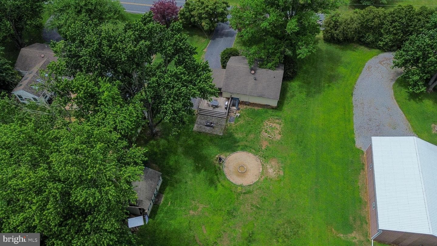 1417 Old Airport Road photo 6