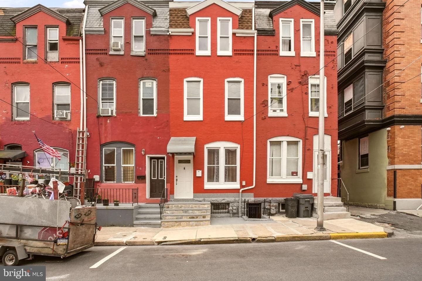 616 Elm Street, Reading