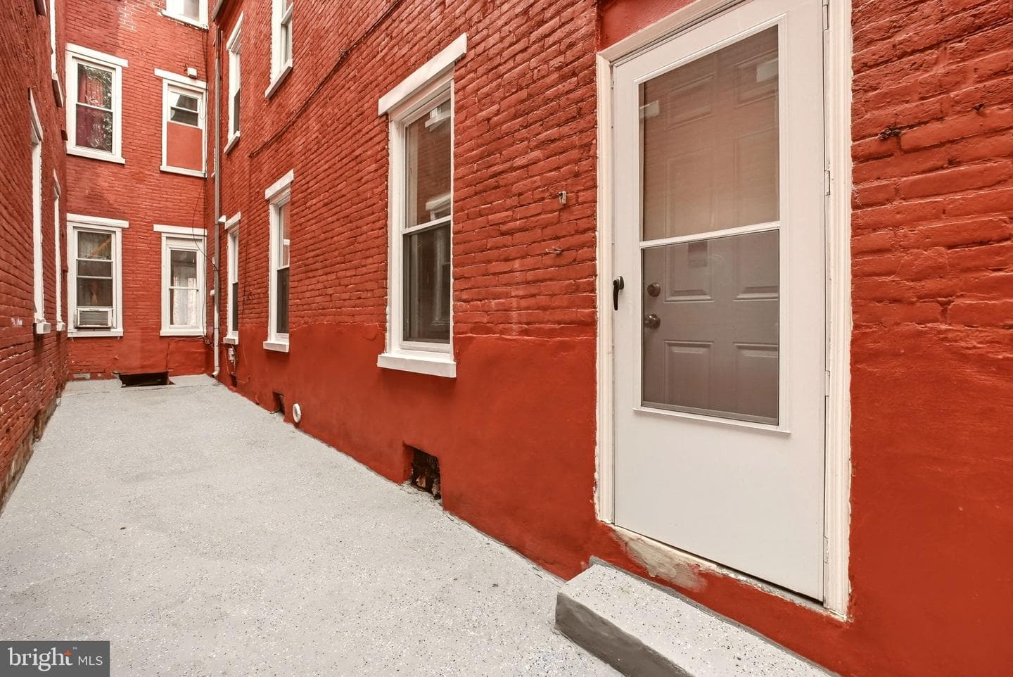 616 Elm Street photo 48