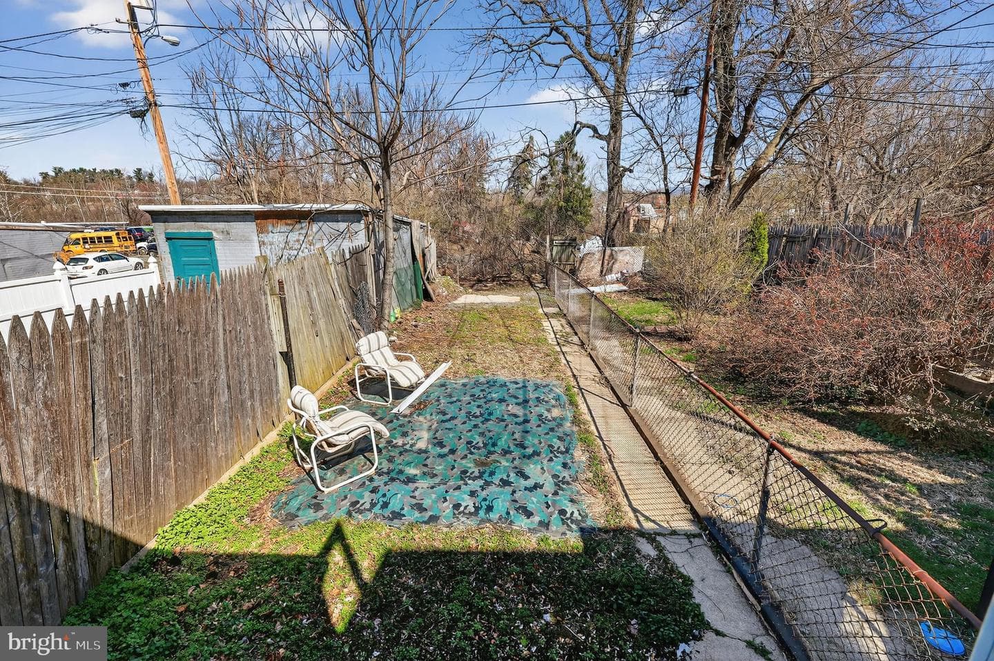 327 W Windsor Street photo 23