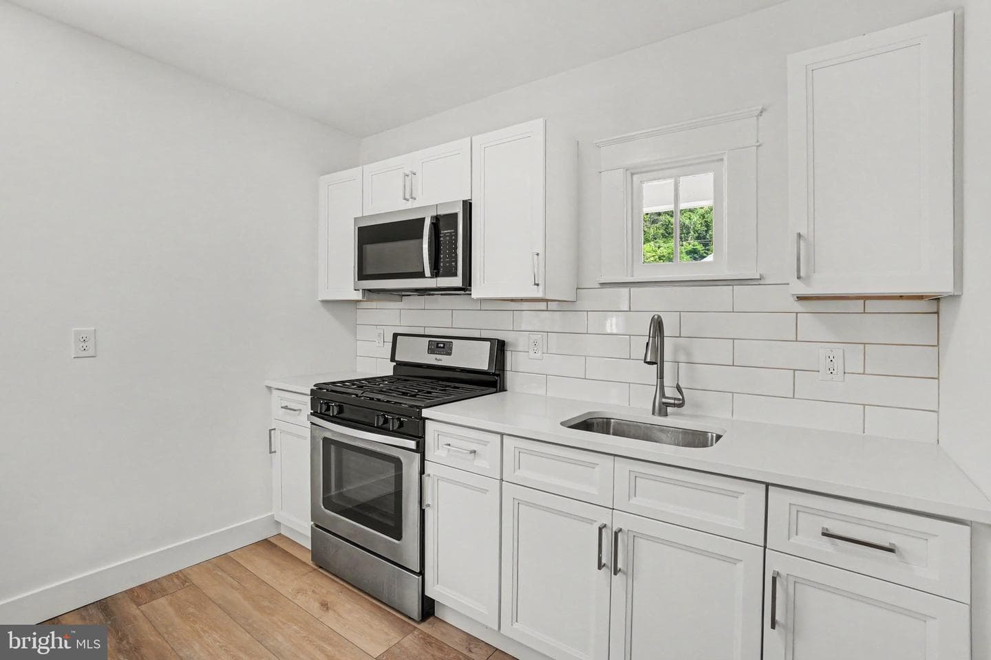 4 Myrtle Avenue photo 17