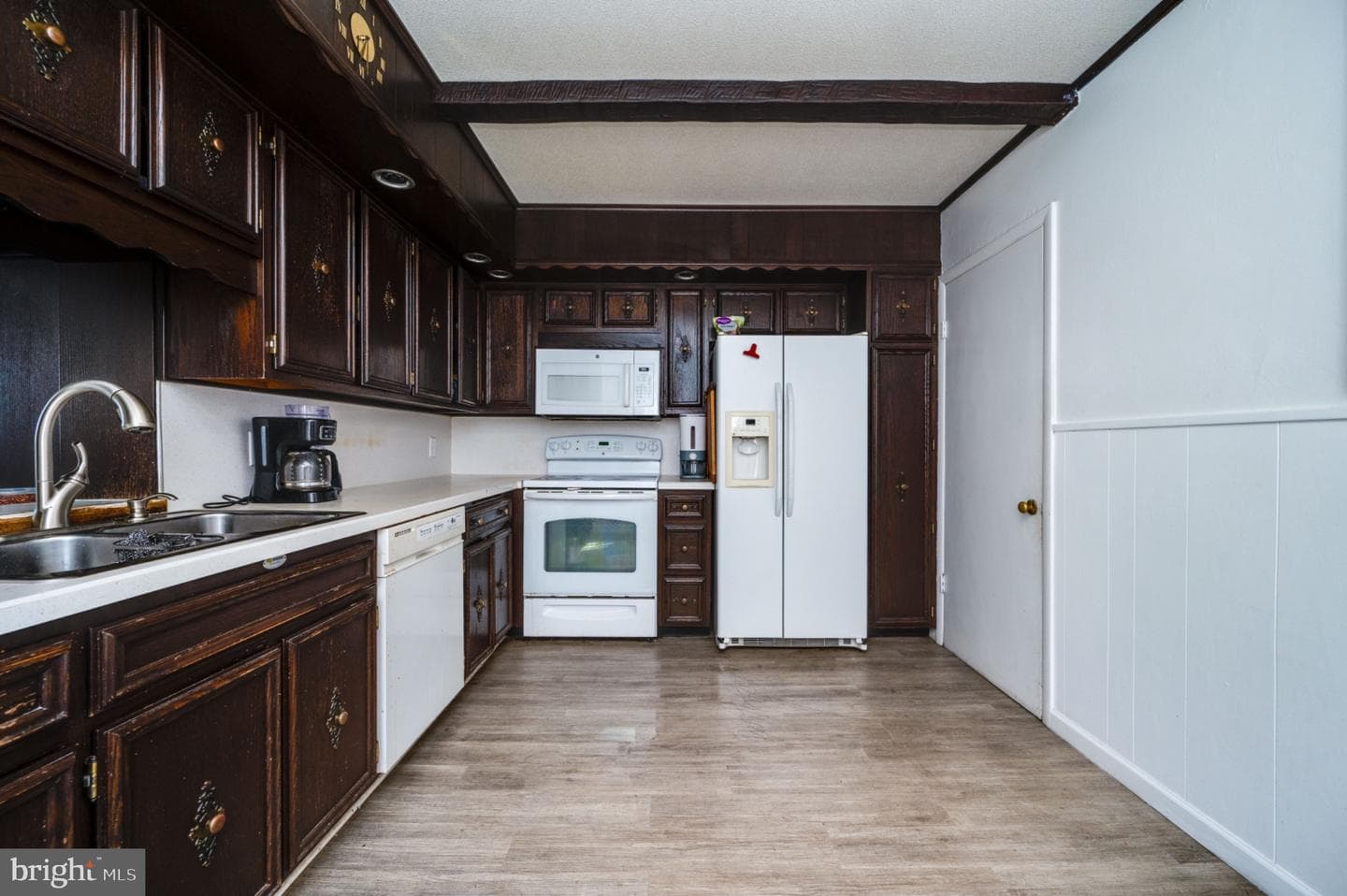 1448 Luzerne Street photo 11