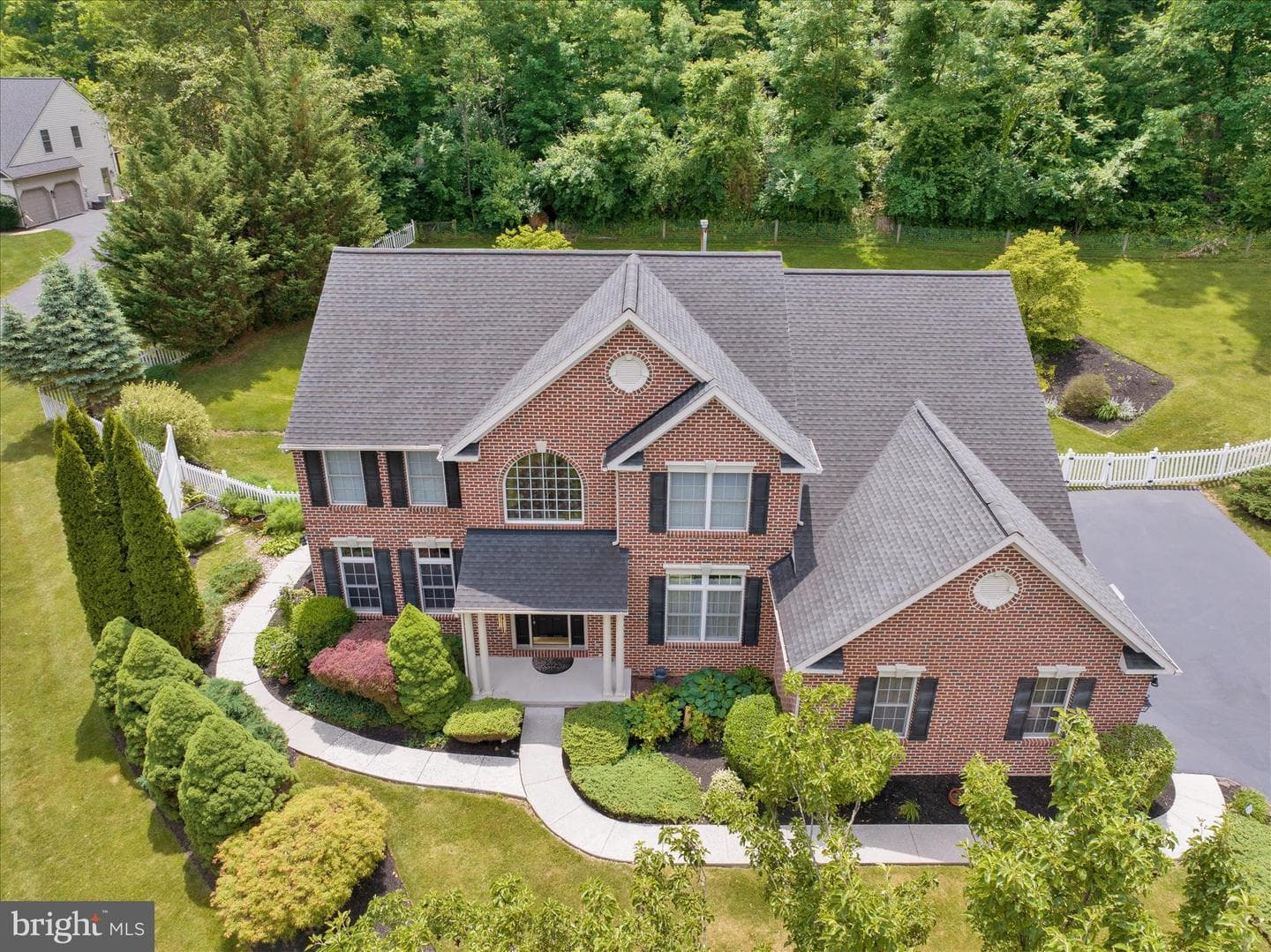 480 Pathfinder Dr, Birdsboro