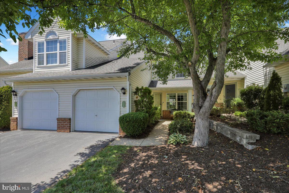 132 Hickory Lane photo 4
