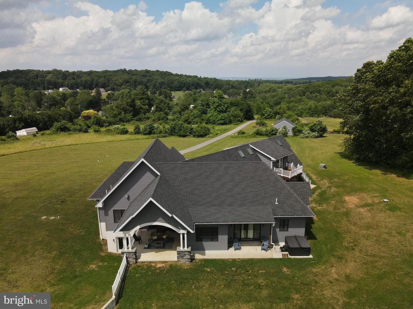 410 Walnuttown Road photo 5