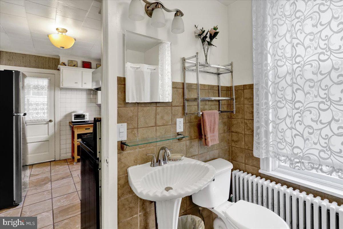 433 Eisenbrown Street photo 18