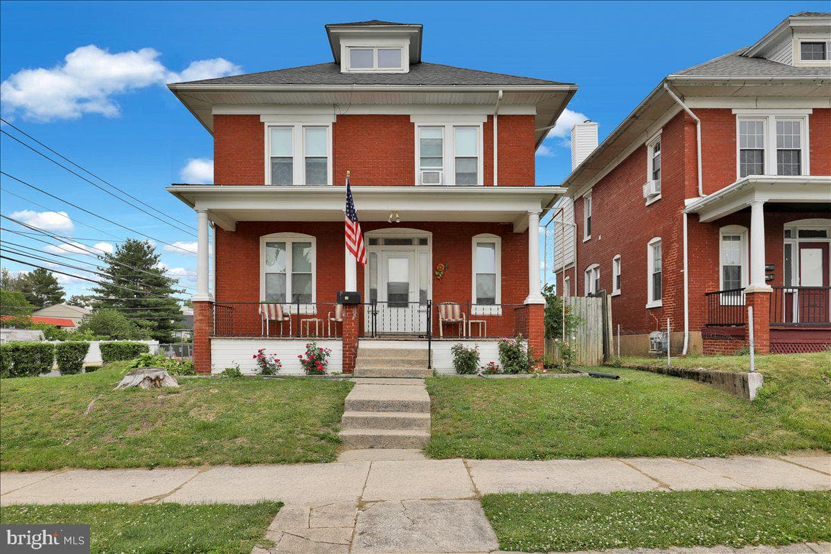 433 Eisenbrown Street, Reading