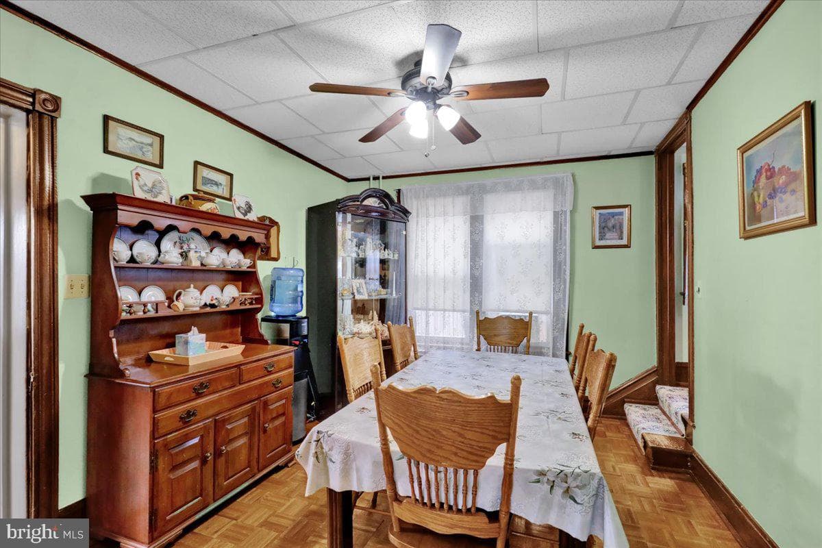433 Eisenbrown Street photo 7