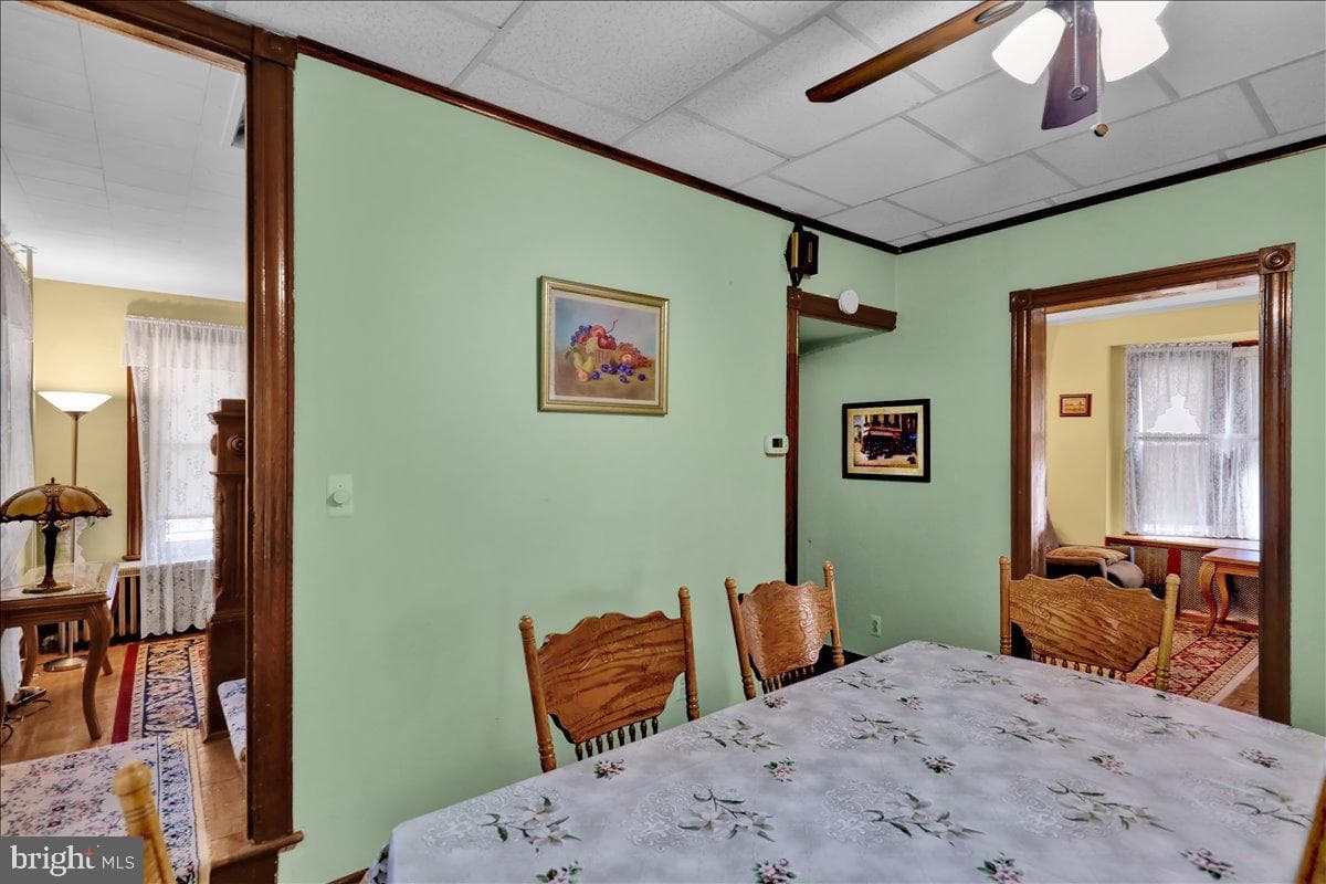 433 Eisenbrown Street photo 8