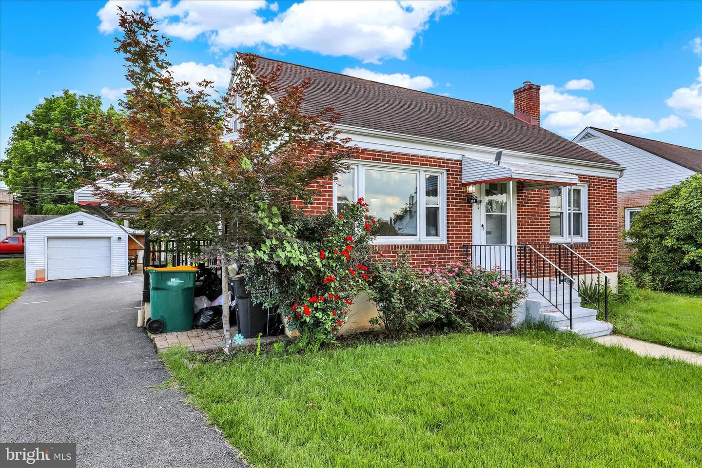 302 Elmwood Avenue photo 3