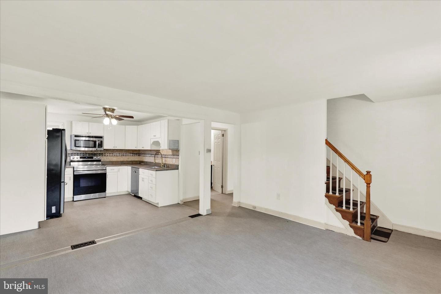 302 Elmwood Avenue photo 5