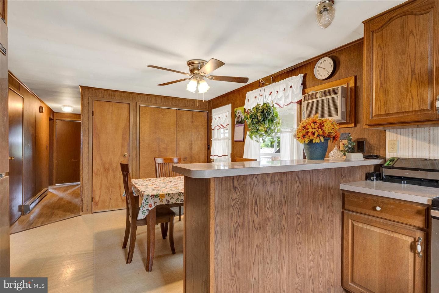 27 Maywood Avenue photo 10