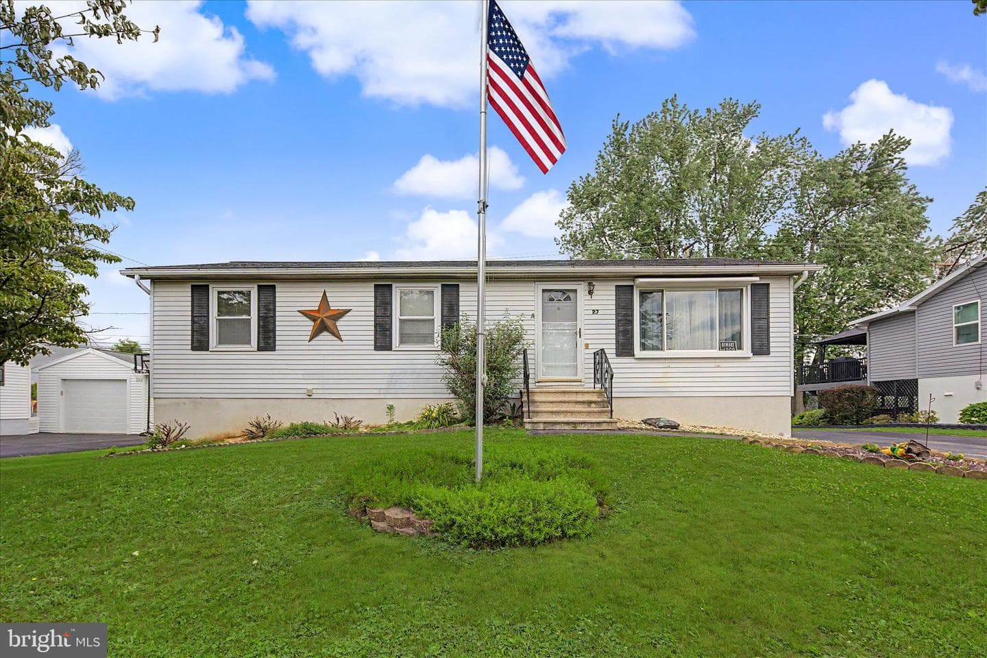 27 Maywood Avenue, Reading