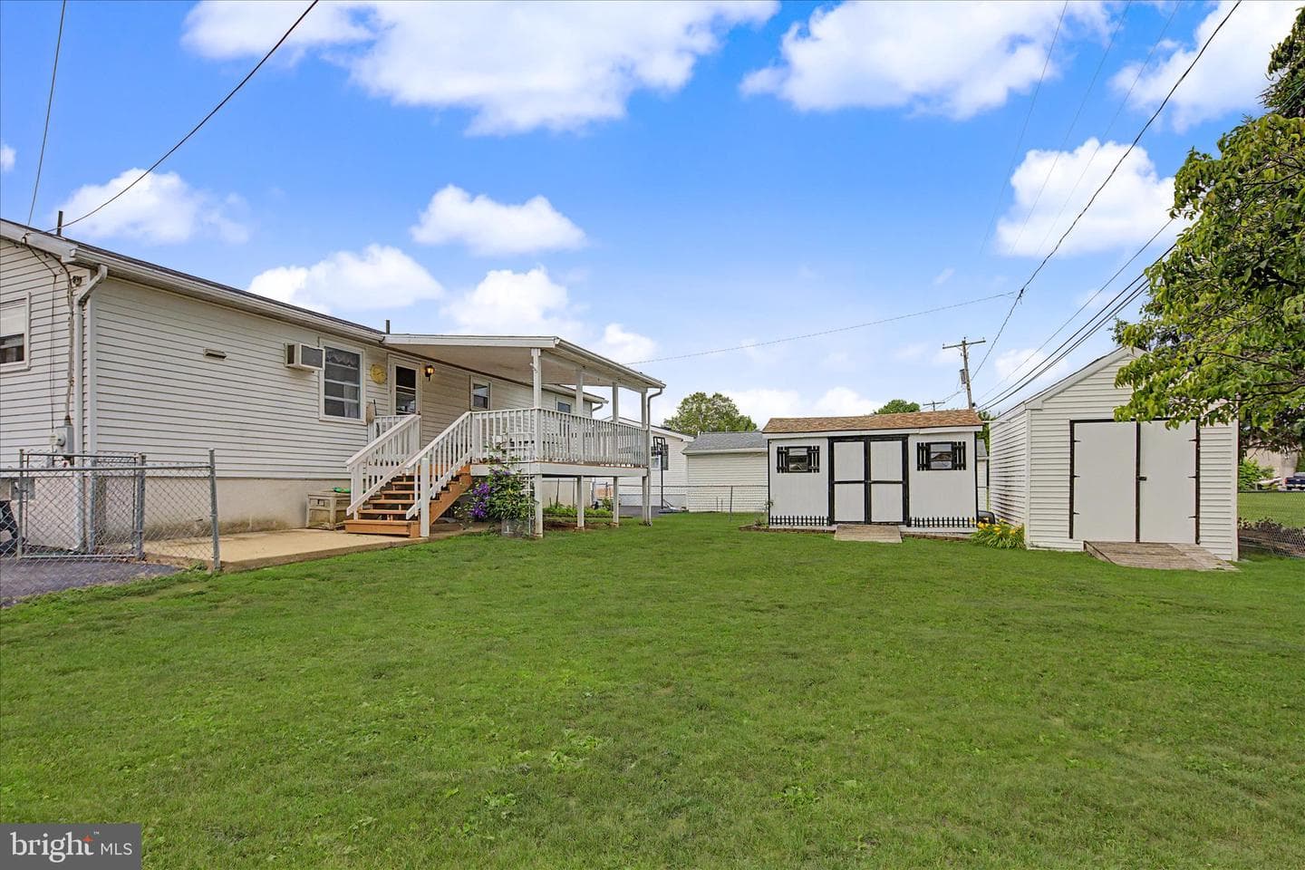 27 Maywood Avenue photo 24