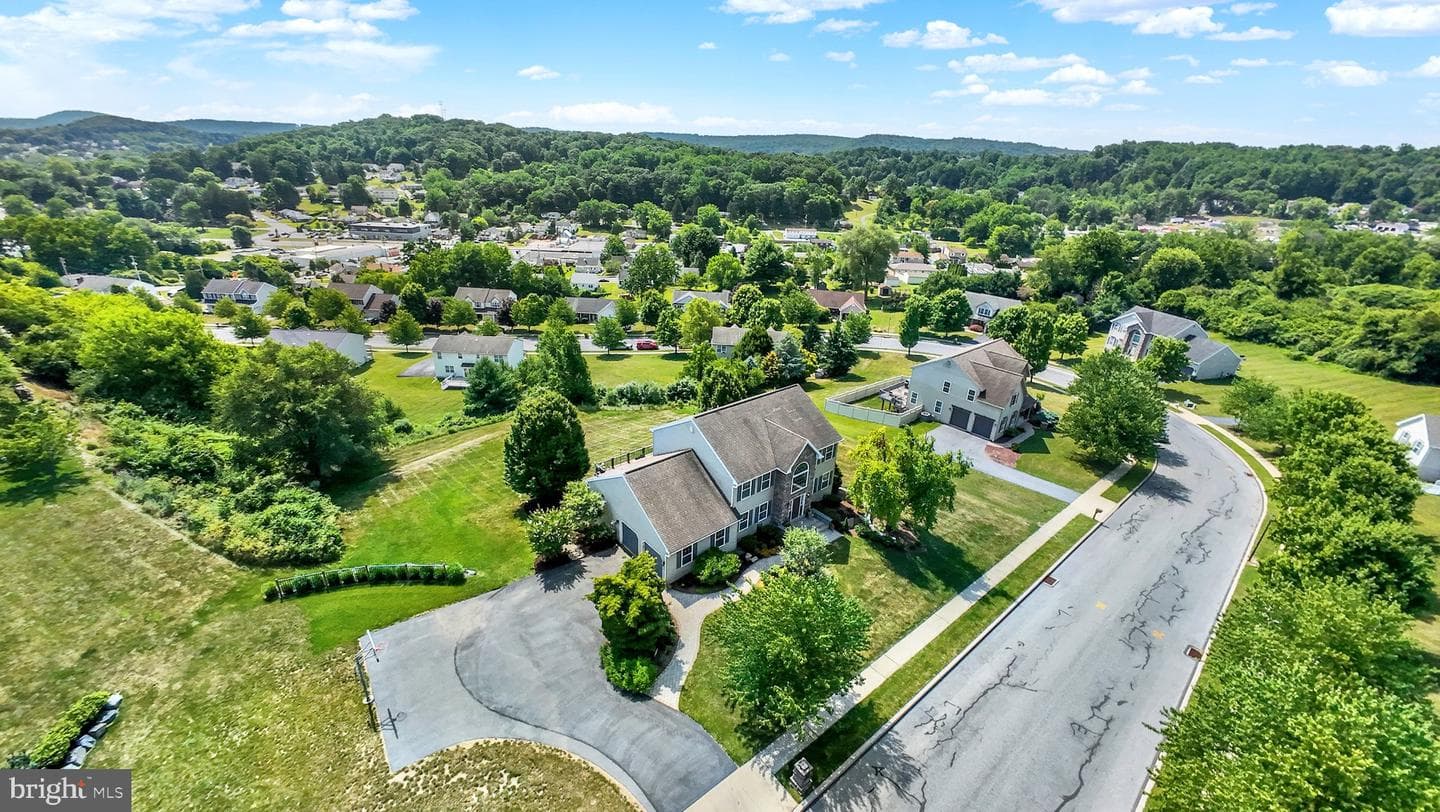 21 Hilgert Avenue photo 39
