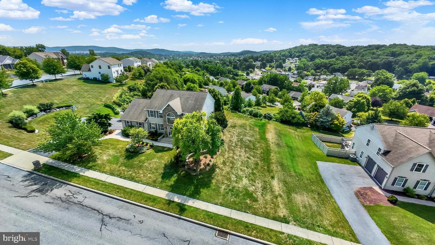 21 Hilgert Avenue photo 41