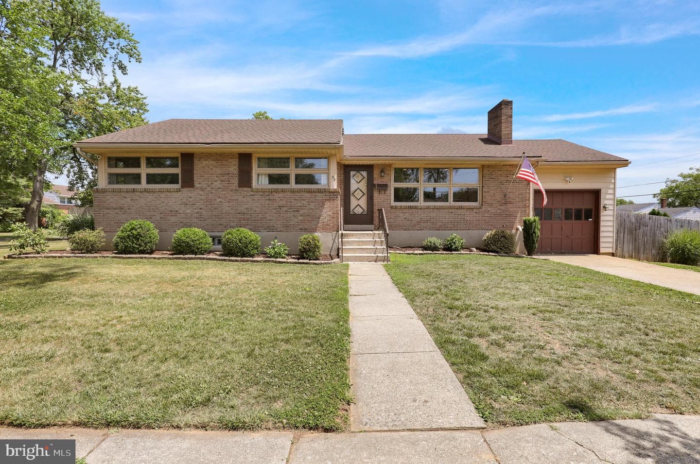 33 Lawndale Road photo 2