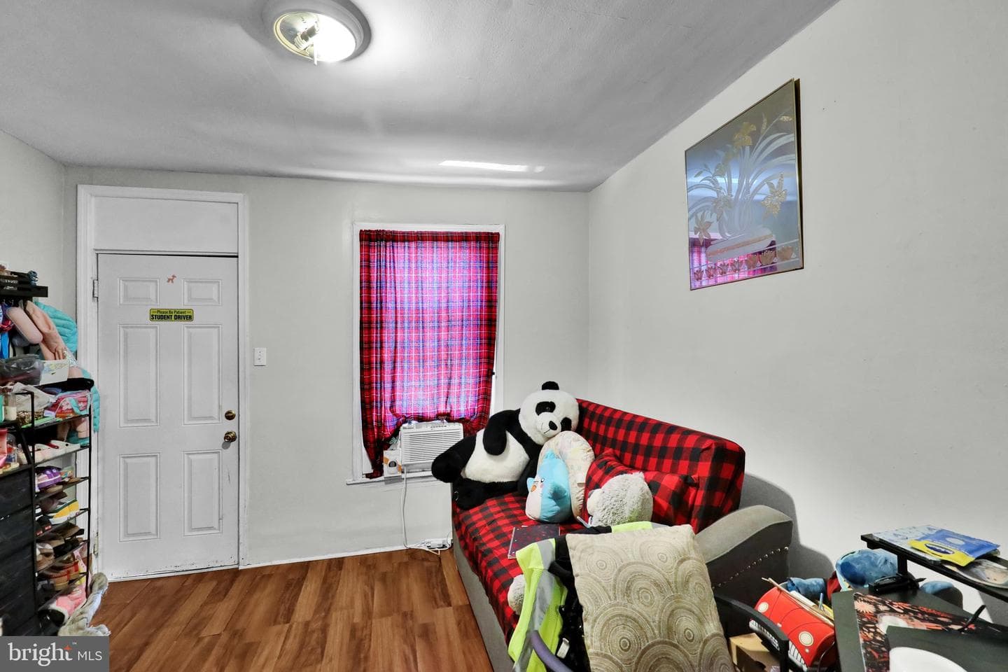 470 Spring Garden Street photo 5