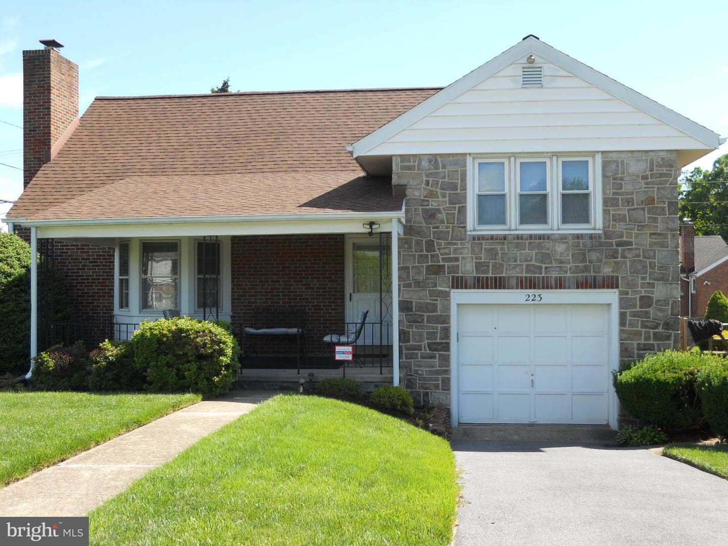 223 Mayer Street photo 3