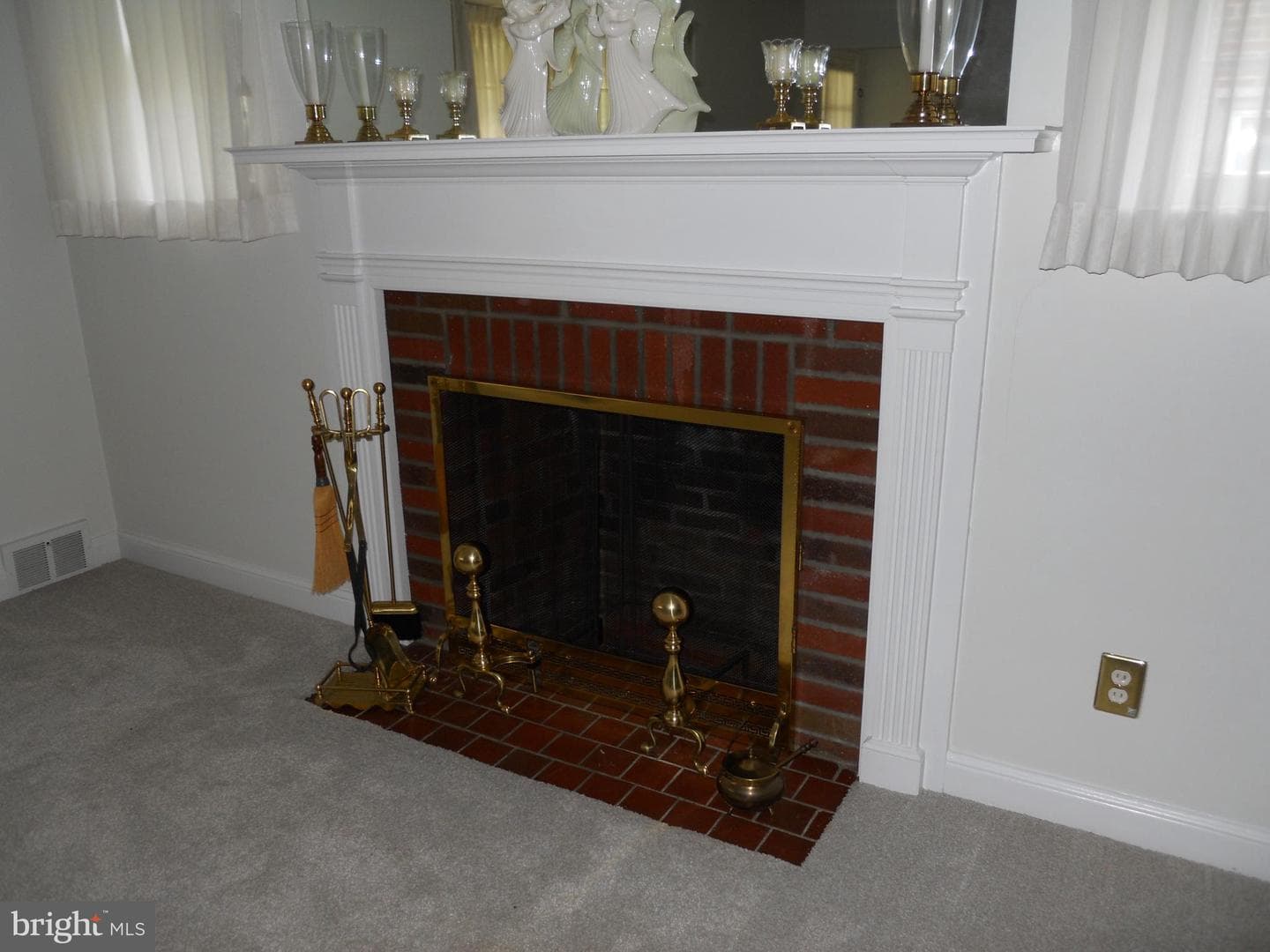 223 Mayer Street photo 8