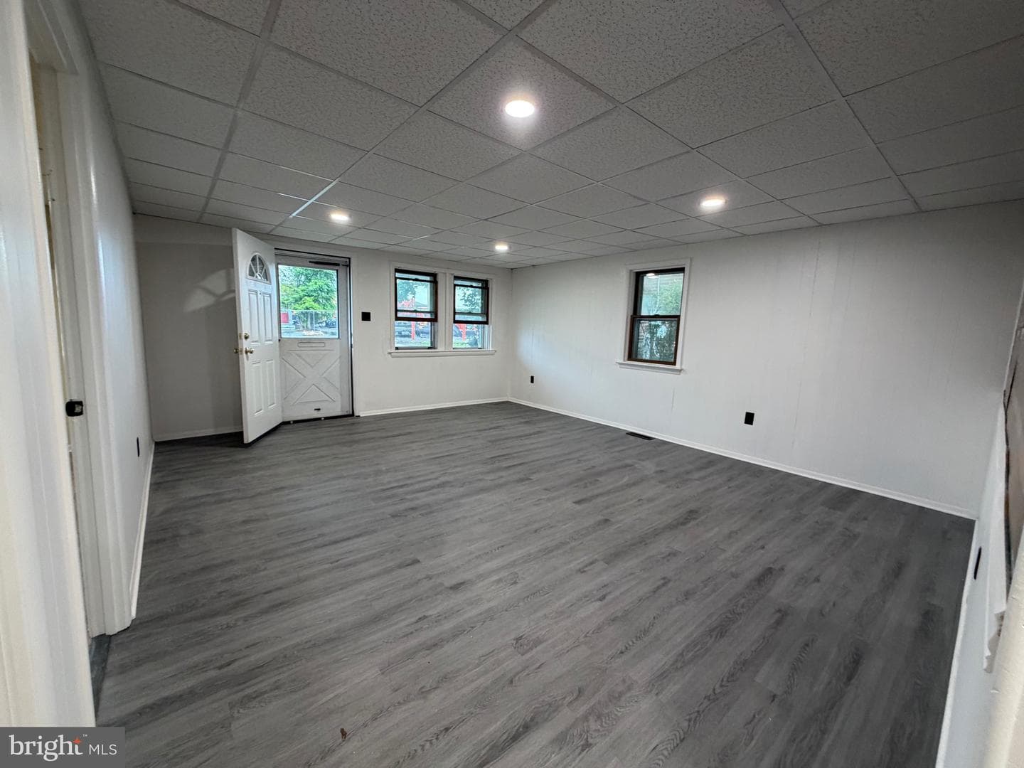 648 N Reading Avenue N photo 13