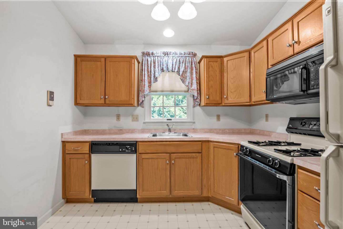 3217 Garfield Avenue photo 6