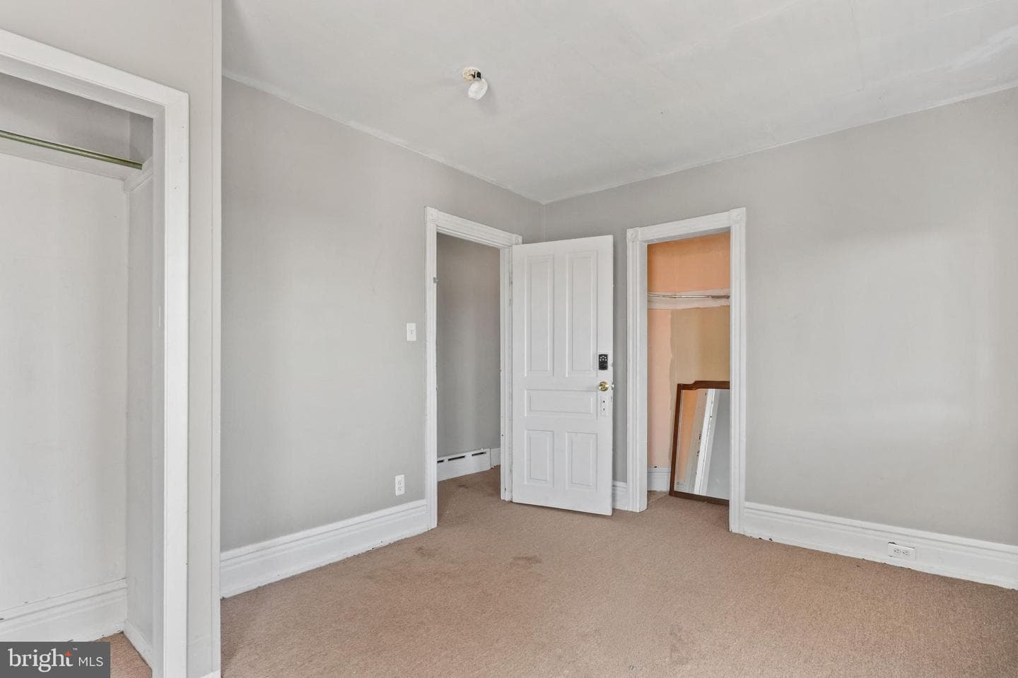 414 W Walnut Street photo 14