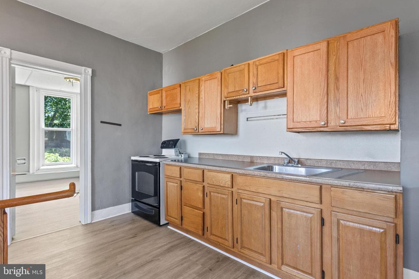 414 W Walnut Street photo 9