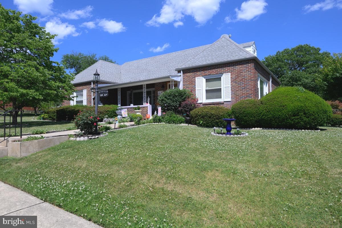 1901 N 15th St, Reading