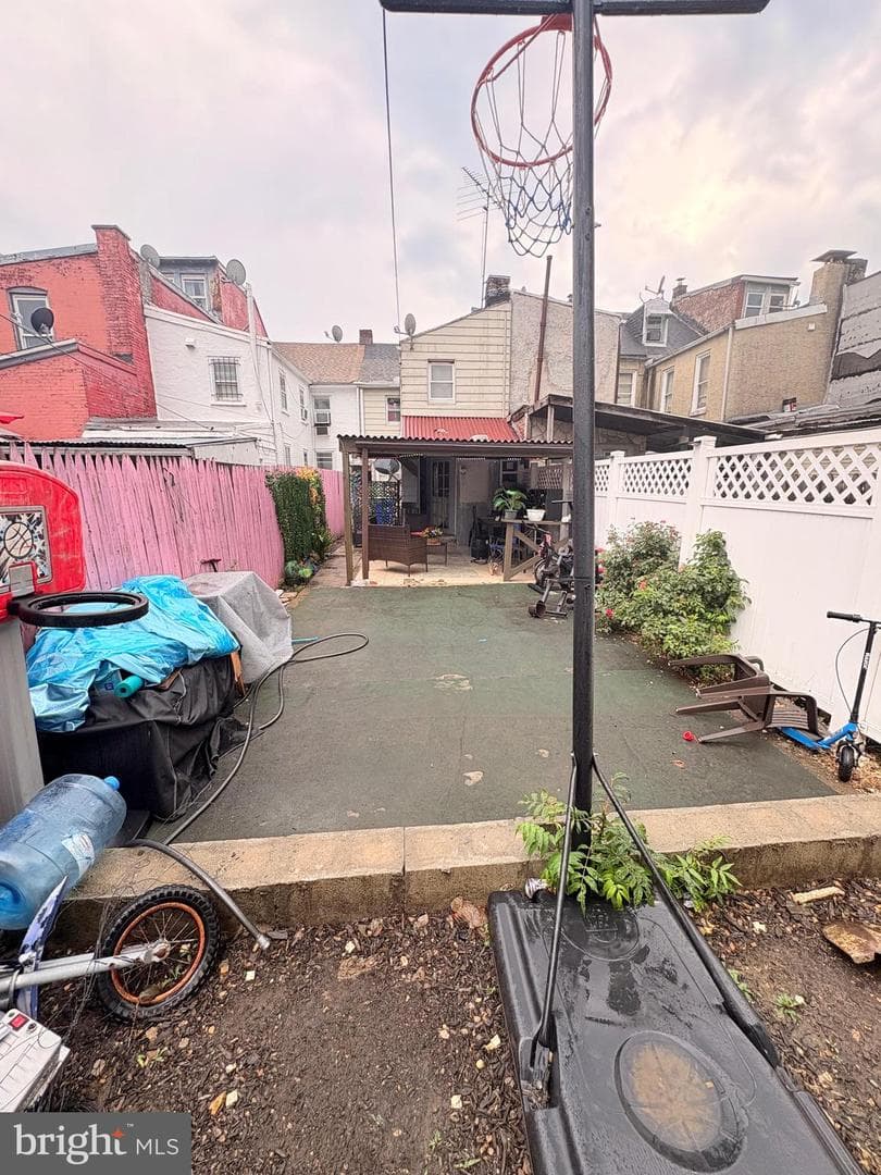 135 Poplar Street photo 30