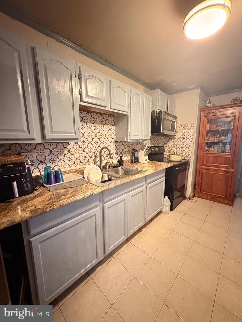135 Poplar Street photo 5