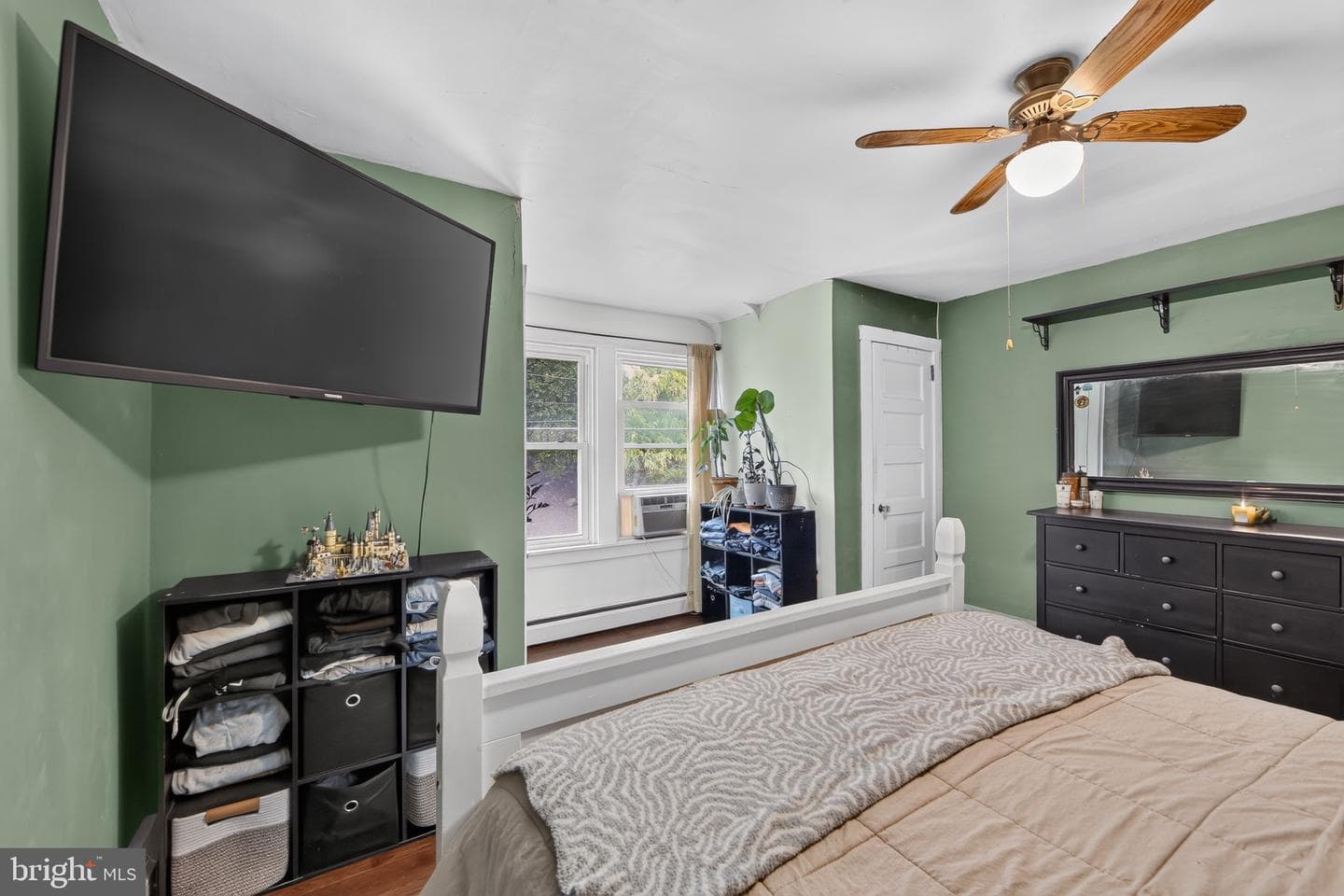 352 S Reading Avenue photo 19