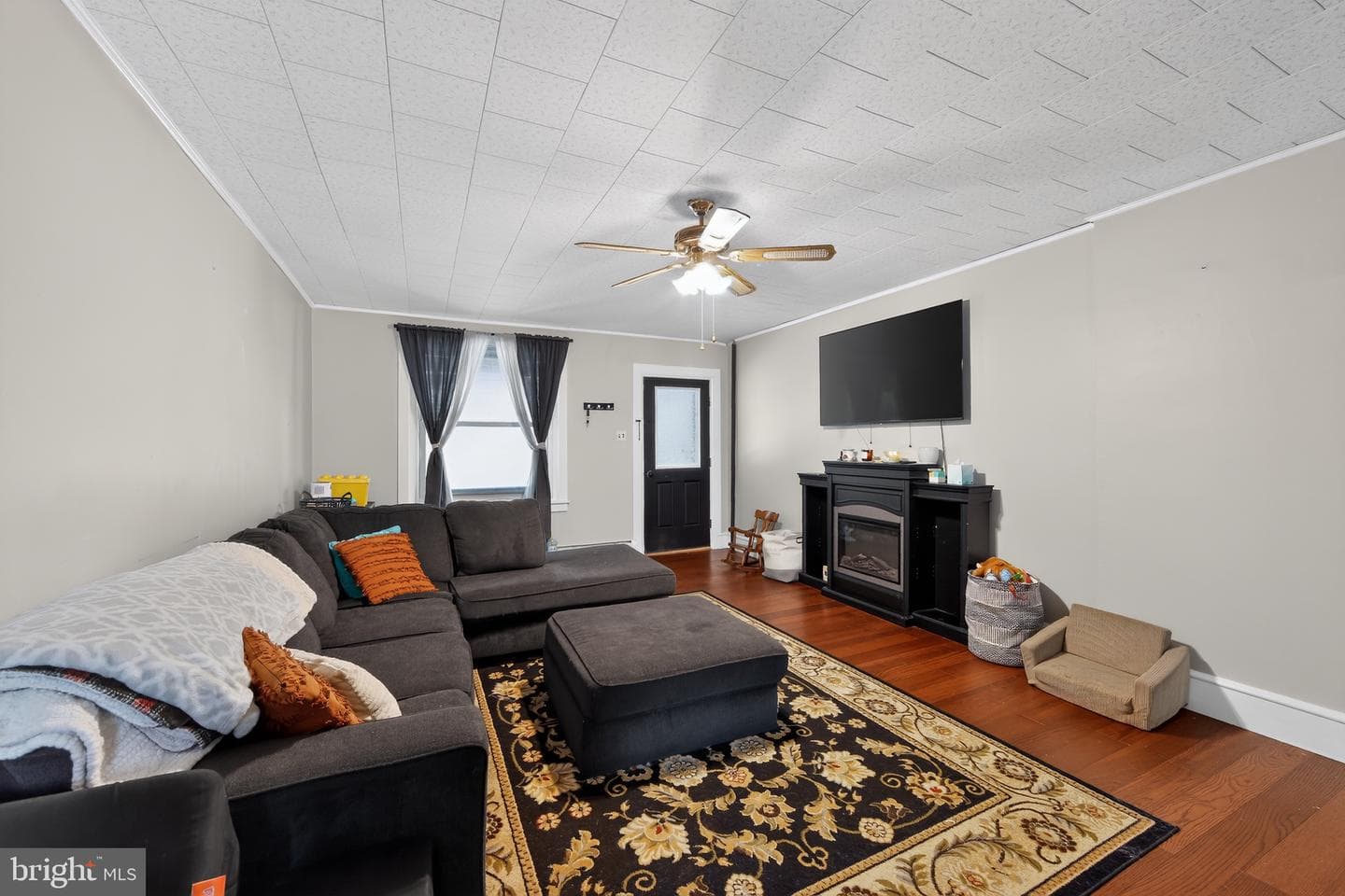 352 S Reading Avenue photo 4