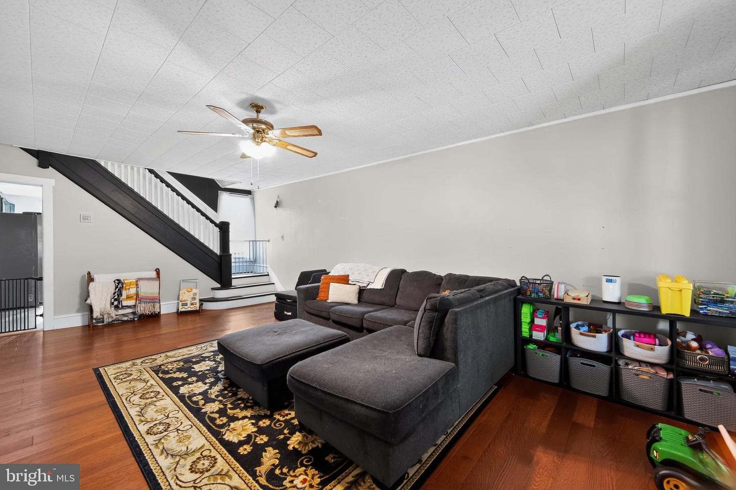 352 S Reading Avenue photo 5