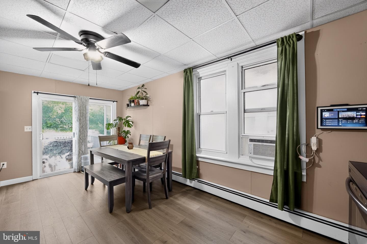 352 S Reading Avenue photo 9